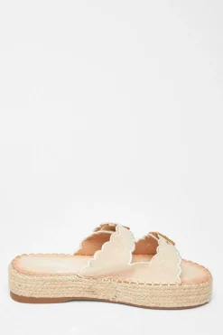 Quiz Sandals|Holiday Shoes><noscript><img width=