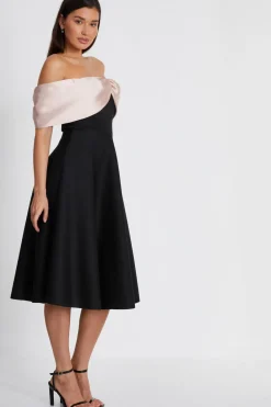 Quiz Prom & Ball|Occasion Accessories><noscript><img width=