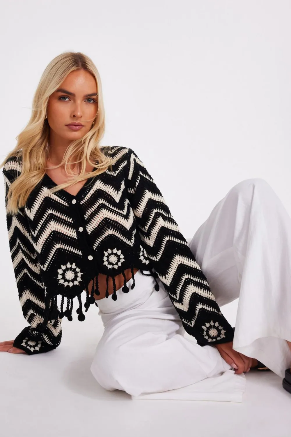 Quiz Summer Tops|Crop Tops>Black Crochet Knitted Top