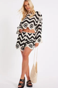 Quiz Summer Clothes|Shorts>Crochet Scalloped Shorts