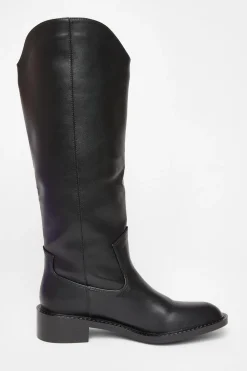 Quiz Boots><noscript><img width=