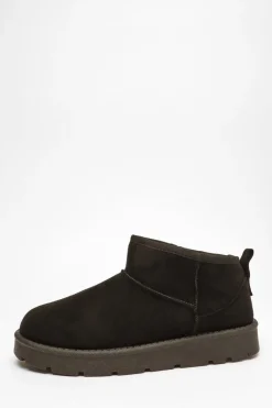 Quiz Boots>Black Faux Suede Ankle Boots