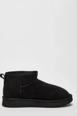 Quiz Boots><noscript><img width=