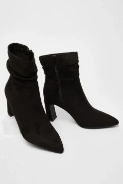 Quiz Heels|Boots><noscript><img width=