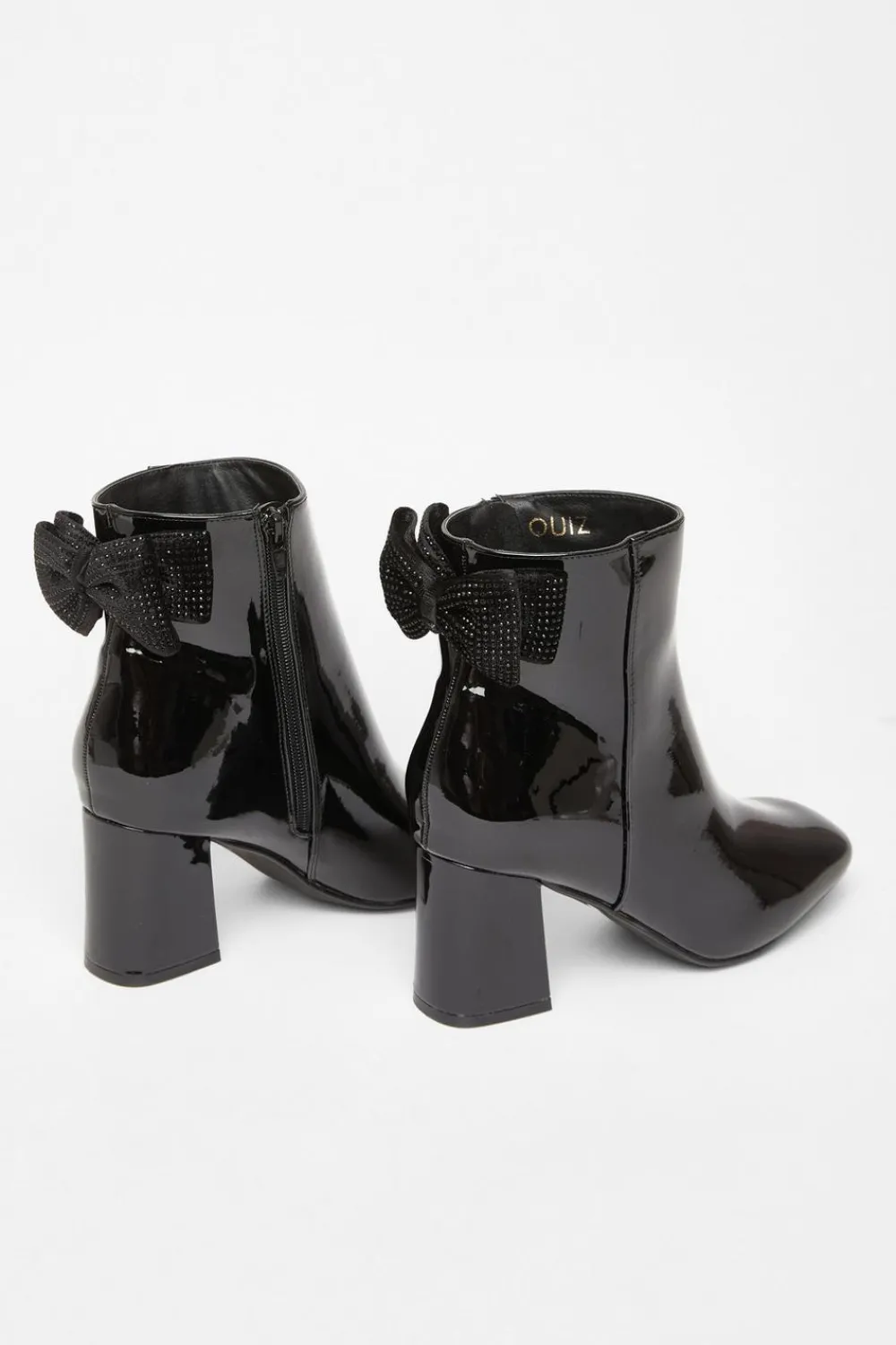 Quiz Boots>Black Patent Bow Back Ankle Boot