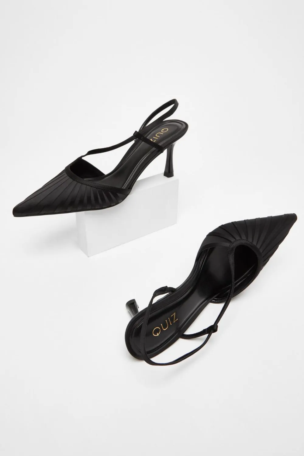 Quiz Heels>Satin Asymmetric Court Heels