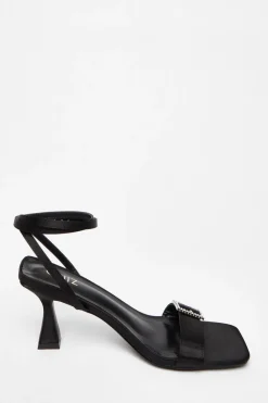 Quiz Sandals|Occasion Shoes><noscript><img width=