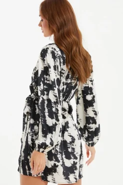 Quiz Wrap Dresses|Satin Dresses><noscript><img width=