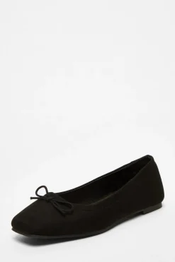 Quiz Pumps|Flats>Black Square Toe Flat Pumps