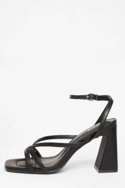Quiz Heels>Strappy High Block Heels