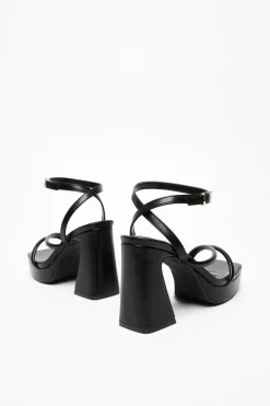 Quiz Sandals|Platforms><noscript><img width=