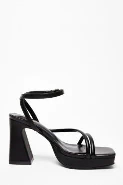 Quiz Sandals|Platforms><noscript><img width=