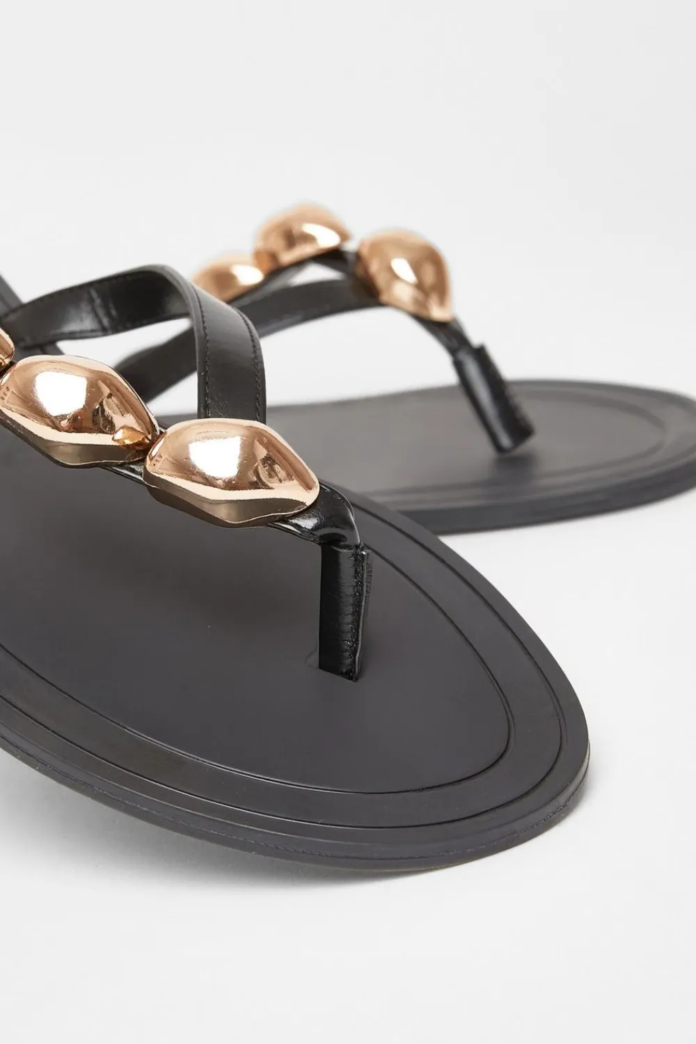 Quiz Sandals|Holiday Shoes>Toe Thong Flat Sandals