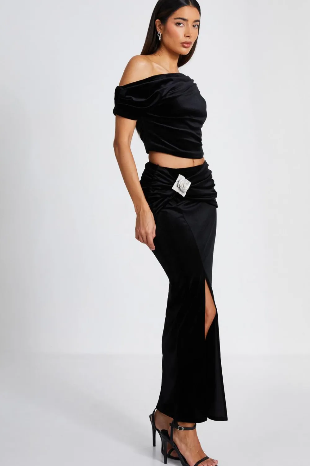 Quiz Going Out Tops|Crop Tops>Velvet Asymmetric Top