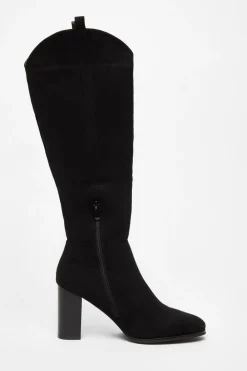 Quiz Boots><noscript><img width=