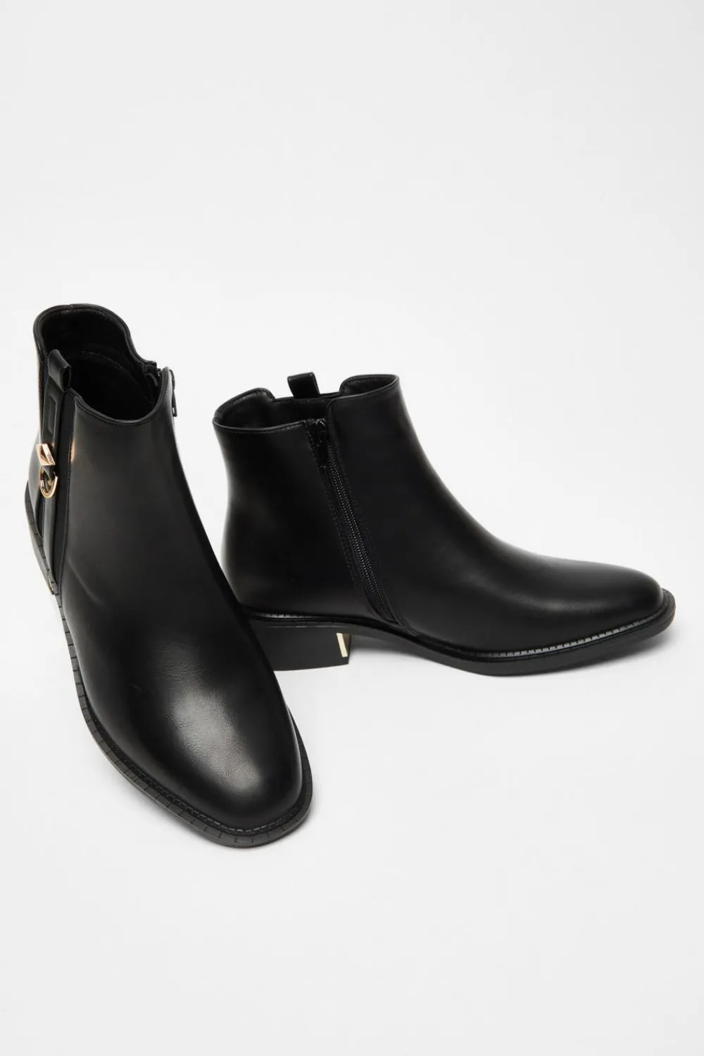 Quiz Wide Fit|Flats>Black Wide Fit Flat Ankle Boot