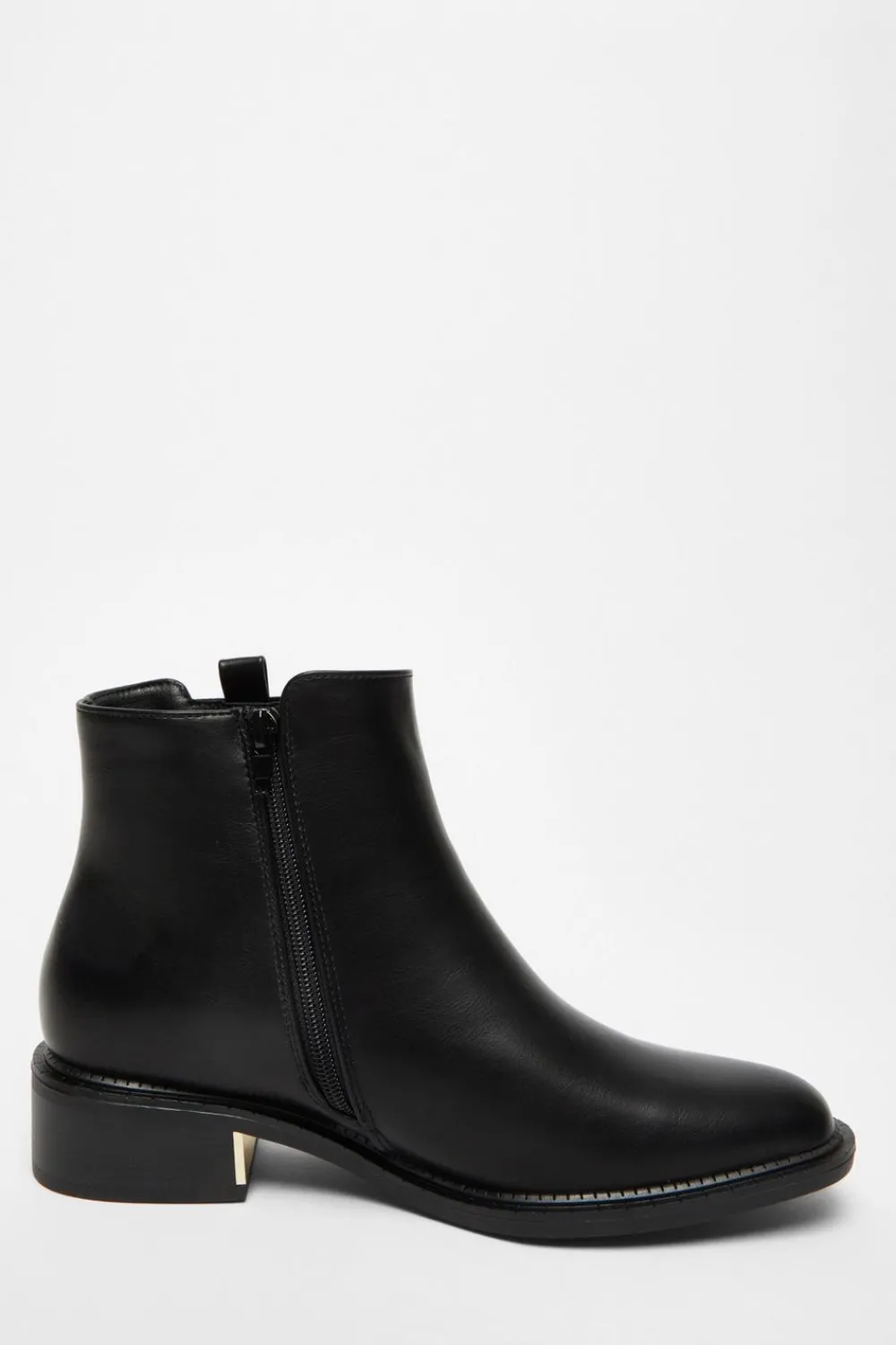 Quiz Wide Fit|Flats>Black Wide Fit Flat Ankle Boot