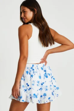 Quiz Summer Clothes|Shorts><noscript><img width=