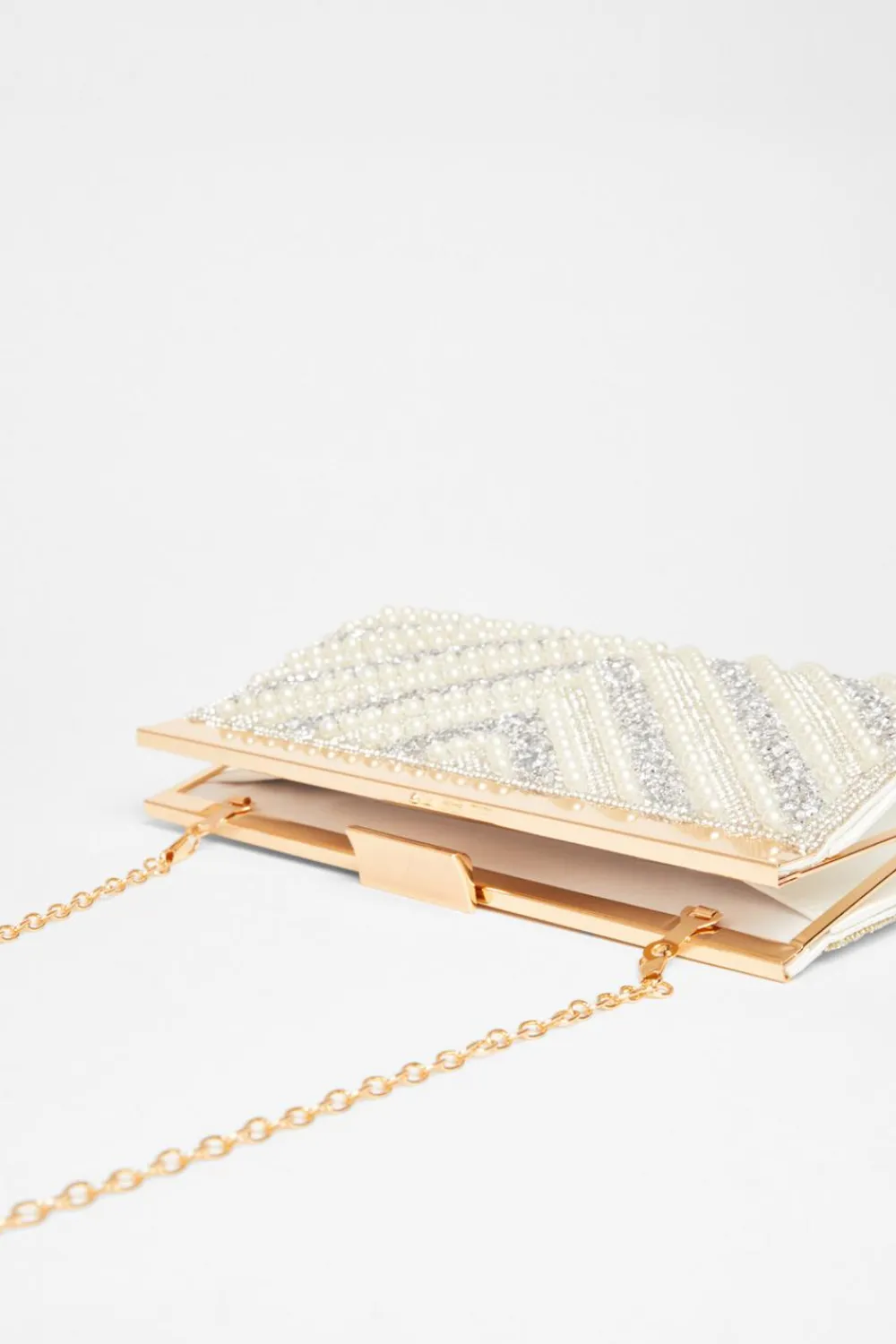 Quiz Wedding Accessories|Bride To Be>Bridal White Embellished Clutch Bag