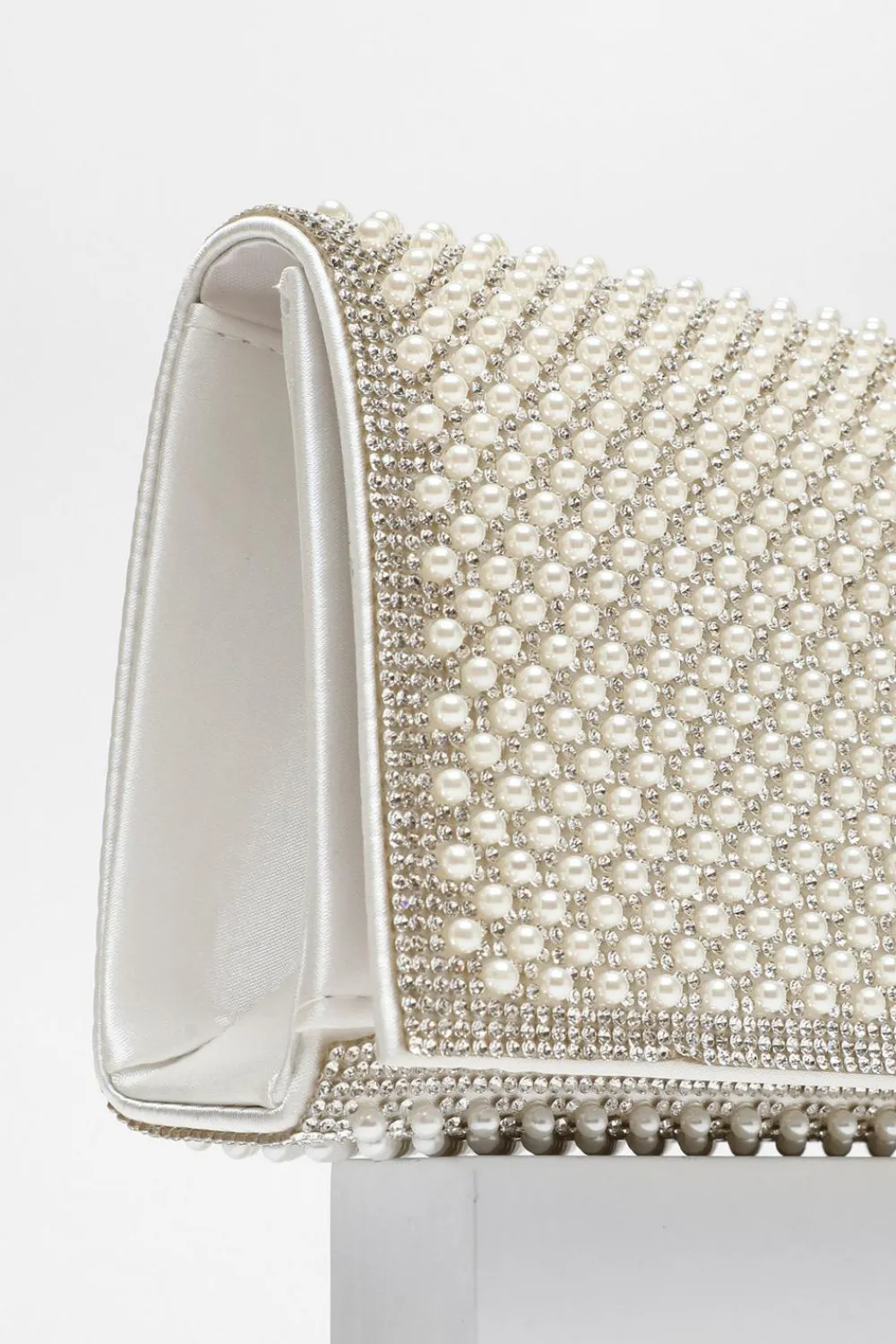 Quiz Wedding Accessories|Bride To Be>Bridal White Pearl Embellished Clutch Bag