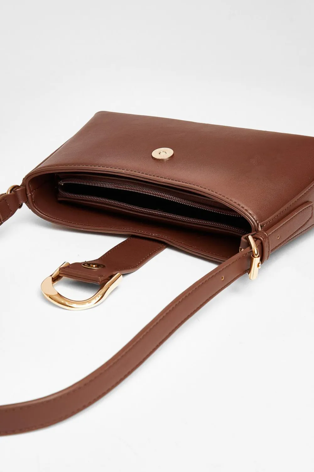 Quiz Bags>Buckle Detail Shoulder Bag
