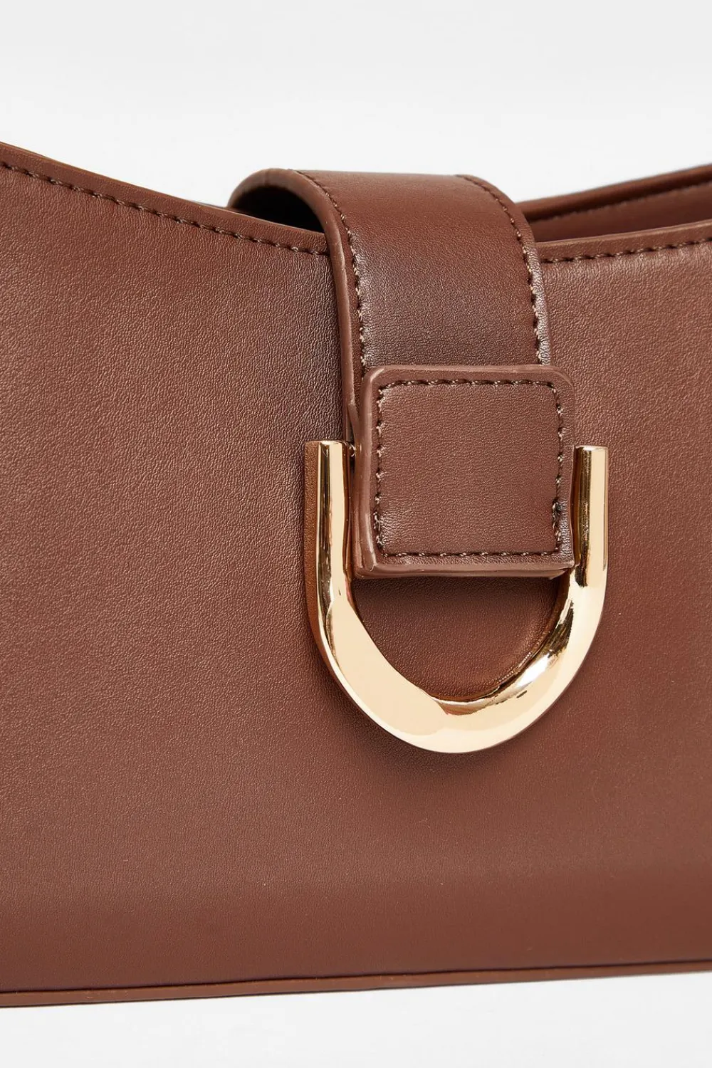 Quiz Bags>Buckle Detail Shoulder Bag