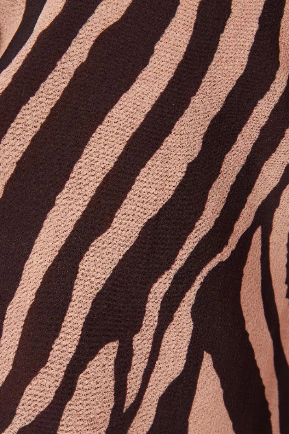 Quiz Going Out Tops|Day Tops>Brown Chiffon Tiger Print Top