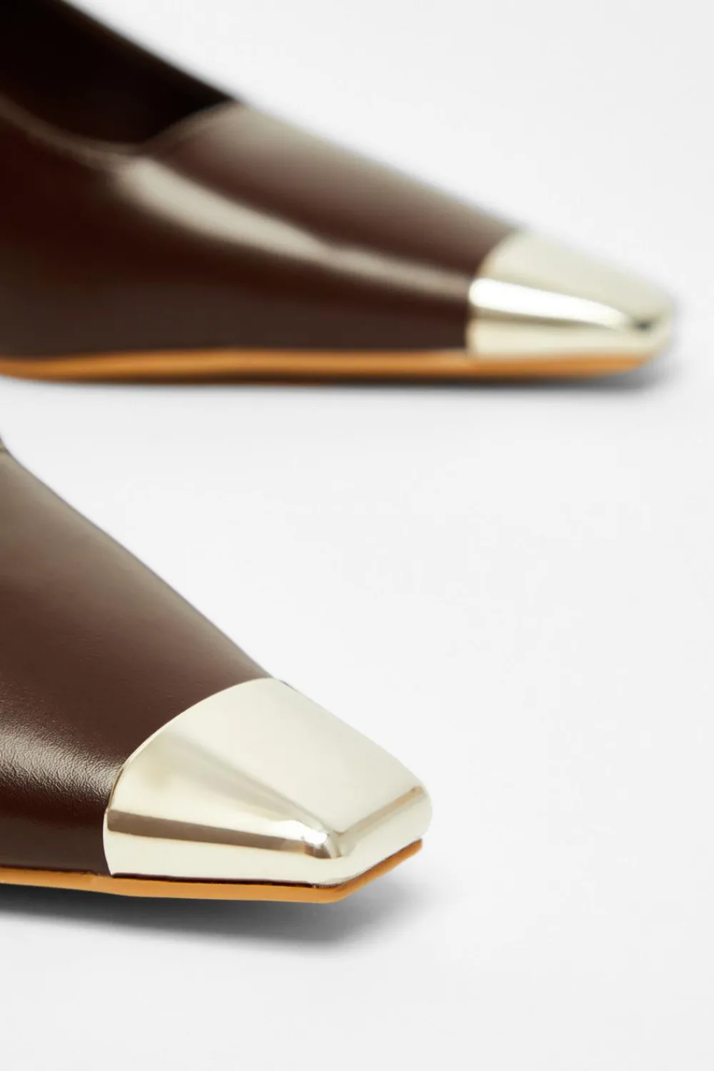 Quiz Heels>Faux Leather Court Heel