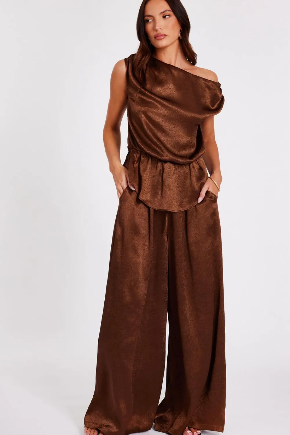 Quiz Trousers|Going Out>Brown Textured Satin Palazzo Trousers