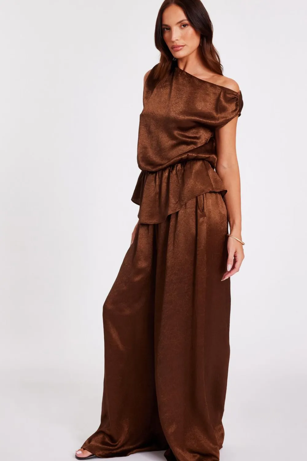 Quiz Trousers|Going Out>Brown Textured Satin Palazzo Trousers