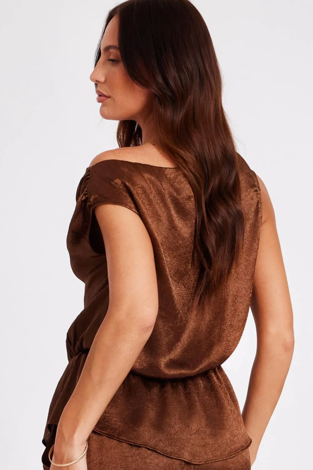 Quiz Going Out Tops|Tops>Brown Textured Satin Top