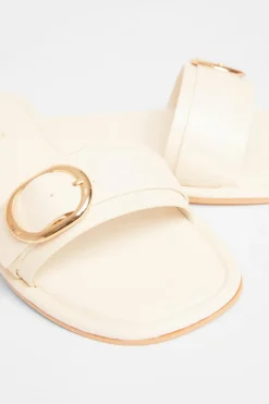 Quiz Sandals|Holiday Shoes><noscript><img width=