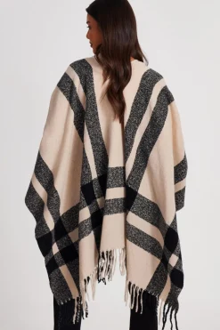 Quiz Capes & Ponchos><noscript><img width=