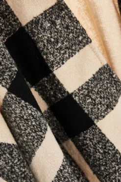 Quiz Capes & Ponchos><noscript><img width=