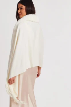 Quiz Capes & Ponchos><noscript><img width=