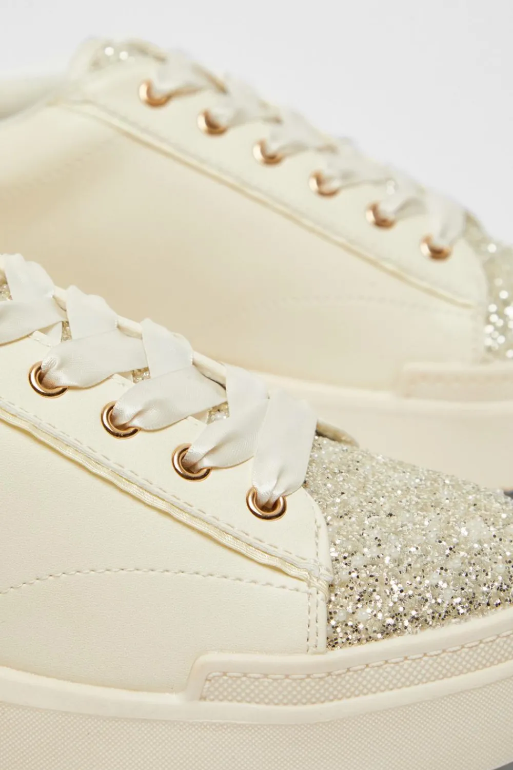 Quiz Trainers>Cream Faux Leather Glitter Trainers