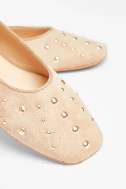 Quiz Pumps|Flats><noscript><img width=