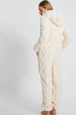 Quiz Nightwear><noscript><img width=