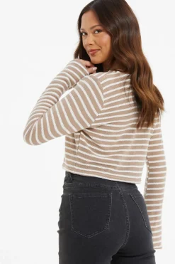 Quiz Day Tops|Crop Tops><noscript><img width=