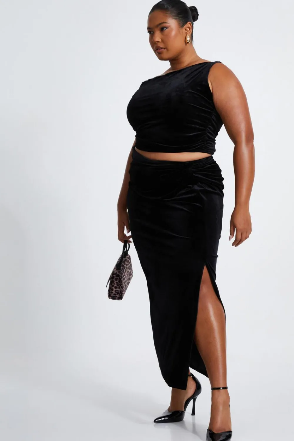 Quiz Going Out Tops|Tops>Curve Black Velvet Twisted Top