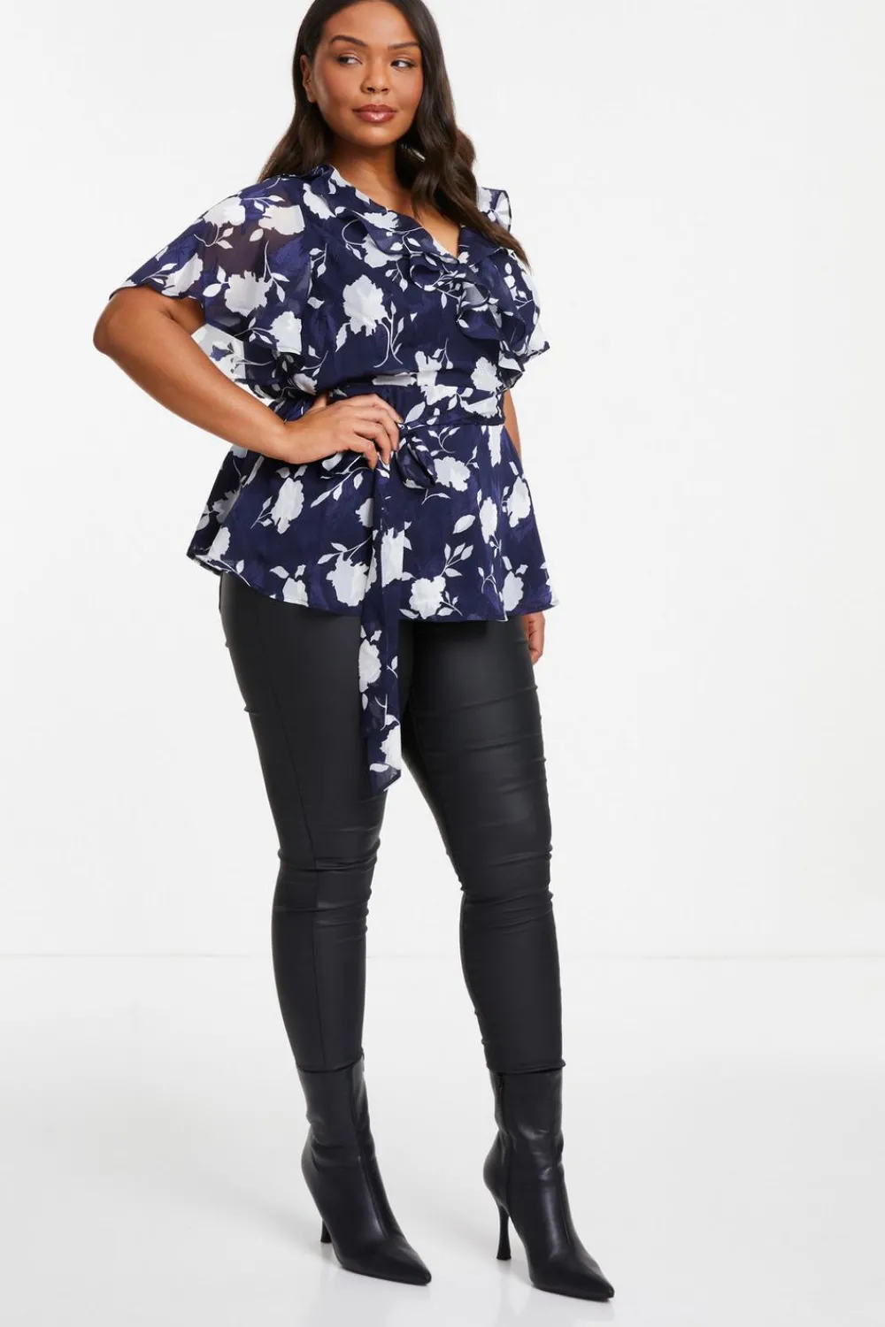 Quiz Summer Tops|Shirts & Blouses>Curve Navy Floral Wrap Frill Peplum Top