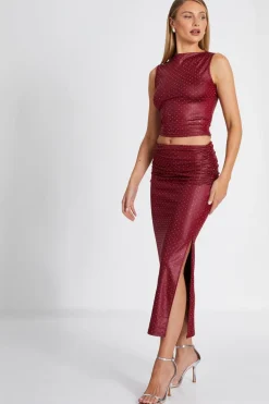 Quiz Trending: Red|Skirts><noscript><img width=