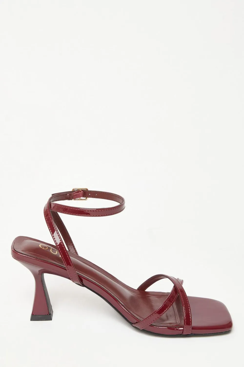 Quiz Heels>Dark Red Patent Flared Heels