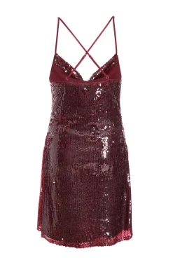 Quiz Trending: Red|Red Dresses><noscript><img width=