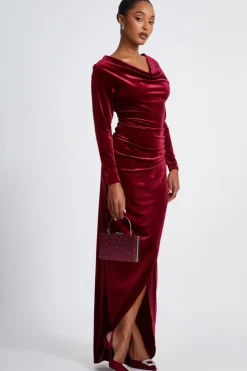 Quiz Trending: Red|Wedding Guest Dresses><noscript><img width=