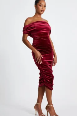 Quiz Trending: Red|Red Dresses><noscript><img width=