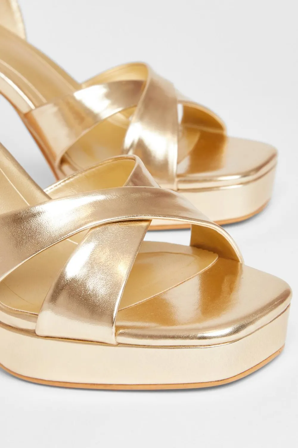 Quiz Platforms|Heels>Faux Leather Platform Heels