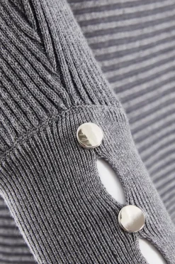 Quiz Jumpers|Everyday Essentials><noscript><img width=