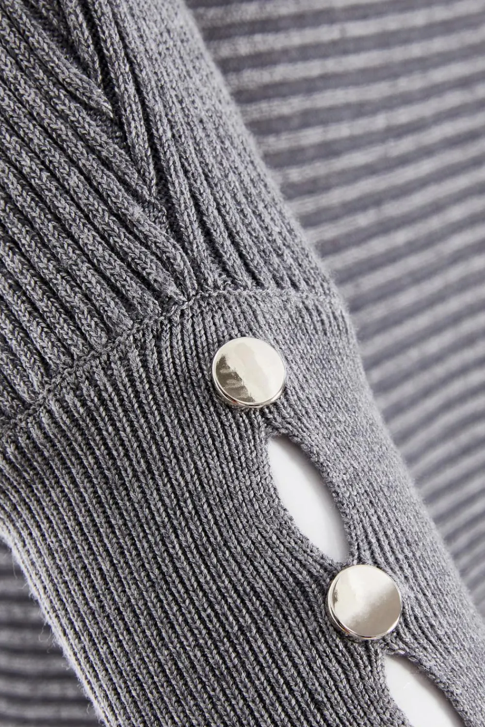 Quiz Jumpers|Everyday Essentials>Light Knit Buttoned Jumper