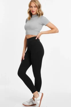 Quiz T-Shirts|Day Tops><noscript><img width=